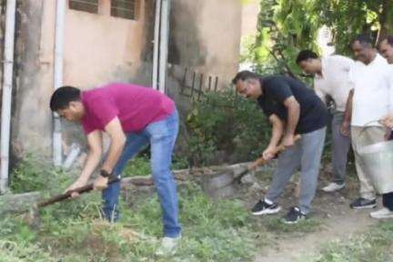 राजसमंद में माय ऑफिस क्लीन ऑफिस अभियान के तहत सरकारी दफ्तरों में चला विशेष स्वच्छता अभियान, कलेक्टर-एसपी ने किया नेतृत्व