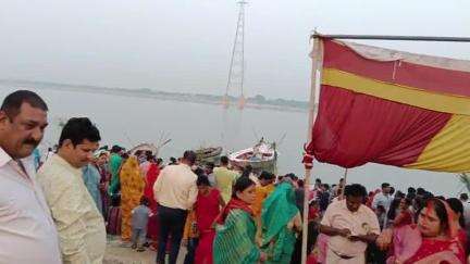 chhath puja 
chhath puja samneghat ki use