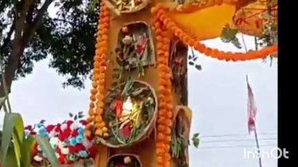 পূব ডিব্ৰুগড়: বৰ্ণাঢ্য কাৰ্যসূচীৰে বৰবৰুৱা পূজা খেলপথাৰত অনুষ্ঠিত কৰা ষঠ পুজাত অংশগ্ৰহণ কৰিলে শ শ ভক্তৰে