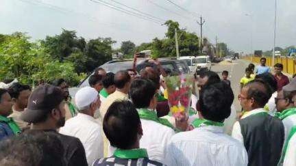 गोविंदपुर: जीटी रोड रांगाबांध के पास इंडिया गठबंधन के चुनावी कार्यालय का किया गया उद्घाटन