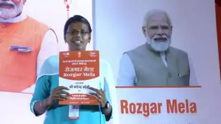 Shri Pankaj Chaudhary Hon'ble Minister MoS Finance distributed appointment letters📃to new appointees selected in #indiapostoffice & #indianrailway #RozgarMela, Trichy
#YuvaShakti #IndiaPost #Postoffice