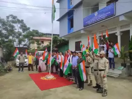 Celebration of 77 years of India's Independence Day Flag hosting ceremony jointly organised by CBC, Imphal and PIB Imphal today.

#IDY2023