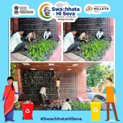 Replenishing of vertical gardens took place at Krishi Bhawan, as part of the #SwachhataHiSeva (SHS) campaign which is being celebrated from 15th September to 2nd October. 
#agrigoi #SwachhBharat #GarbageFreeIndia #SwachhataBhiSwasthyaBhi