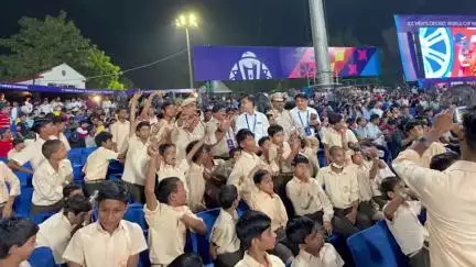 Promoting the "Delhi Police-Dil Ki Police”, #DCPCentralDelhi, in collaboration with DDCA & BCCI made a special arrangement for the children from #pfws1 and orphanage to watch the live cricket match between Australia and the Netherlands.