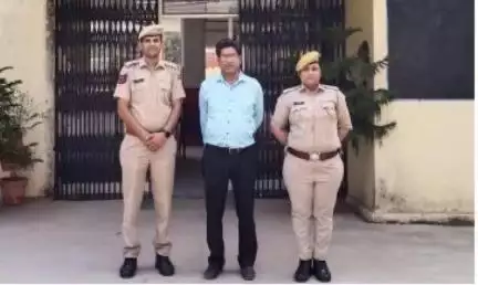 पुलिस थाना जोबनेर ने फरार स्थाई #वारंटी इन्द्र सिहं शेखावत निवासी खातीपुरा थाना वैशालीनगर जयपुर शहर को किया गिरफ्तार।