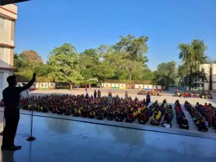 Educating young minds at Kendriya Vidyalaya Mohkampur, Dehradun, about One Health and Zoonotic Diseases like Rabies – OHSU Team on a mission for a healthier future! 📚🦠 
#OneHealth #OneHealthIndia