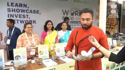 Chef Saransh Goila at Ministry of Ayush’s stall during #WorldFoodIndia2023.