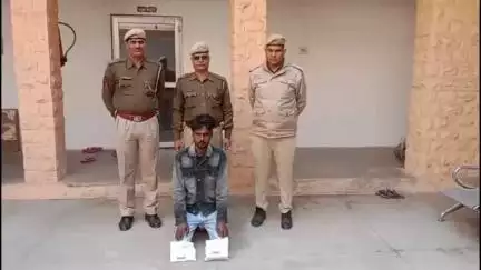 #NAGAURPOLICE
#SP Office, Nagaur 

3.	थाना कोतवाली नागौरः- मोबाइल चोरी कर रूपये निकालने के प्रकरण में एक आरोपी को गिरफ्तार, चोरी के 22,000/- रूपए नकद तथा एक आई-फोन बरामद।